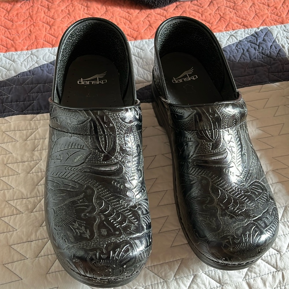 Dansko black embossed clogs 43